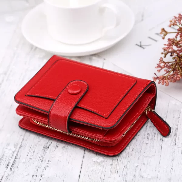 The Ultimate Guide to Red Leather Wallet: Style and Maintenance