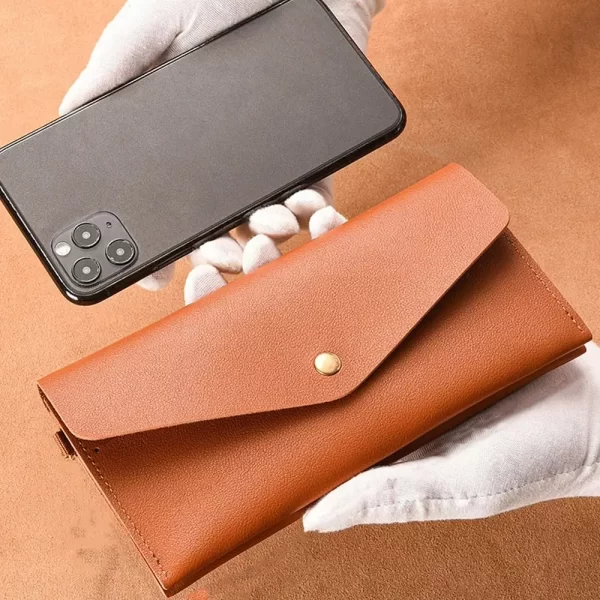 Thin Leather Wallets: Style & Craftsmanship