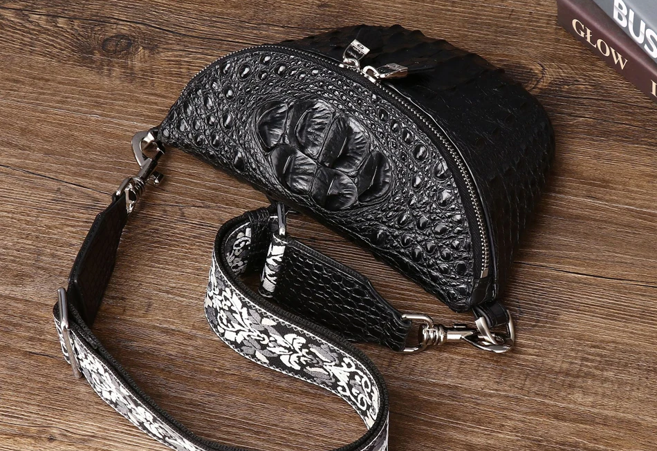 black crossbody purse