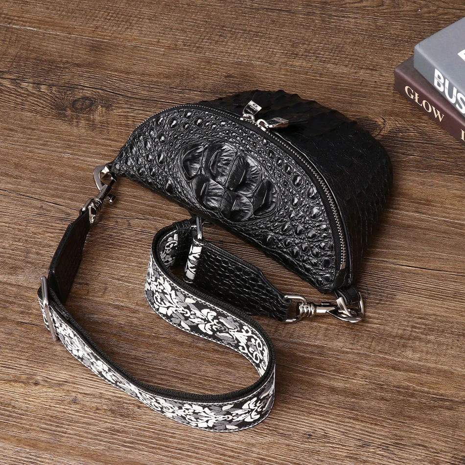 black crossbody purse