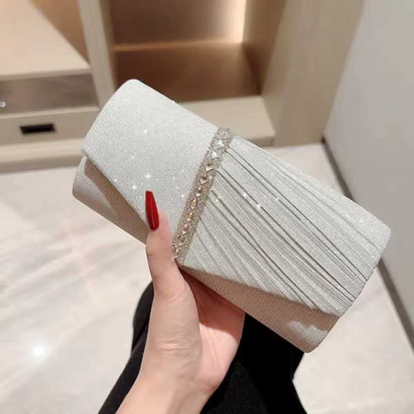 The Timeless Elegance of Silver Clutch Purse in 2025